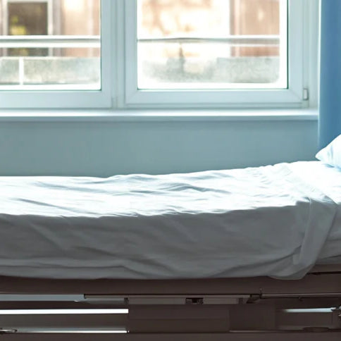 How to Lower a Hospital Bed: A Comprehensive Guide